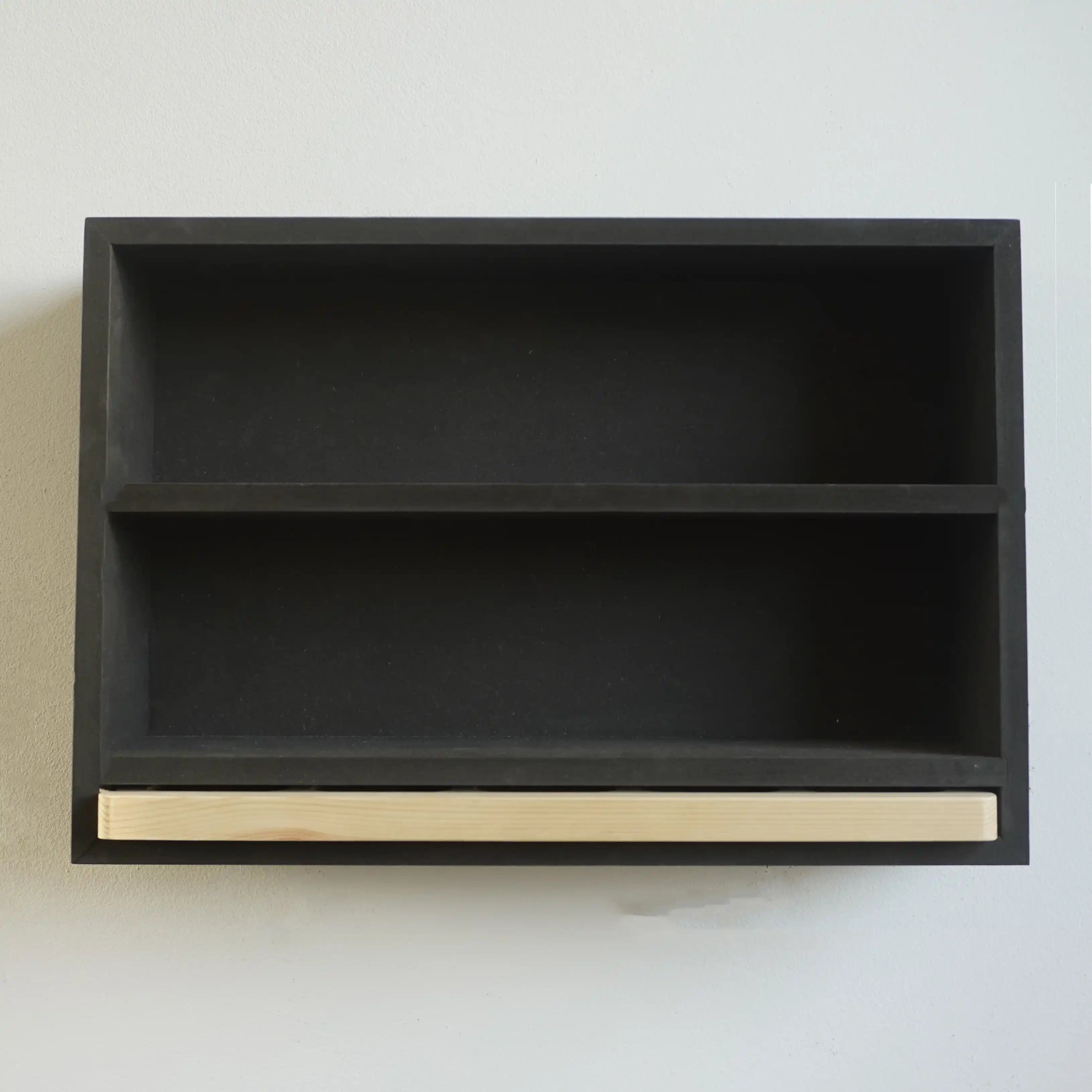 Teeregal mit hölzernem Servierbrett – inklusive 12 Teedosen