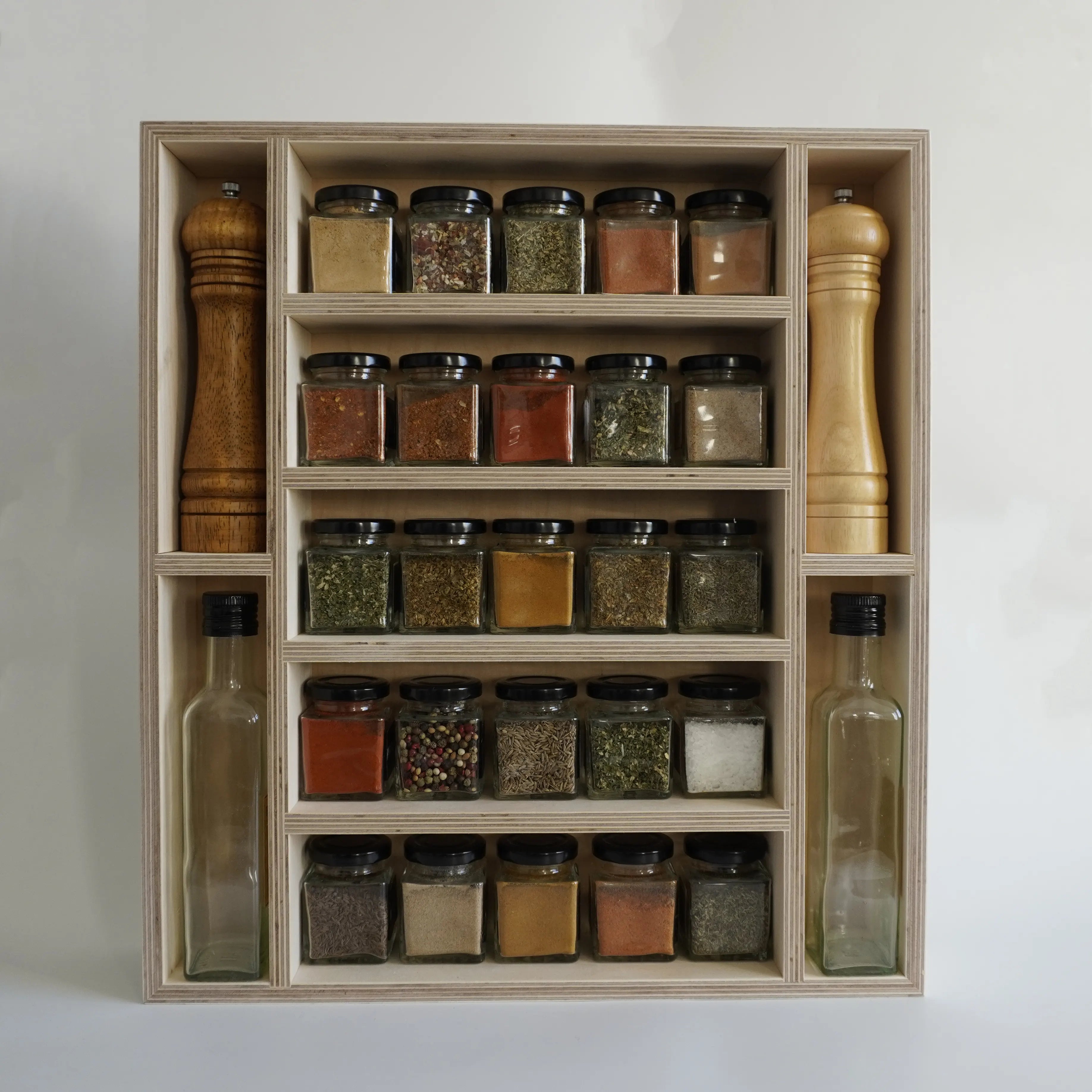 Natur Gewürzregal (25 Gläser und Salz- & Pfefferset)