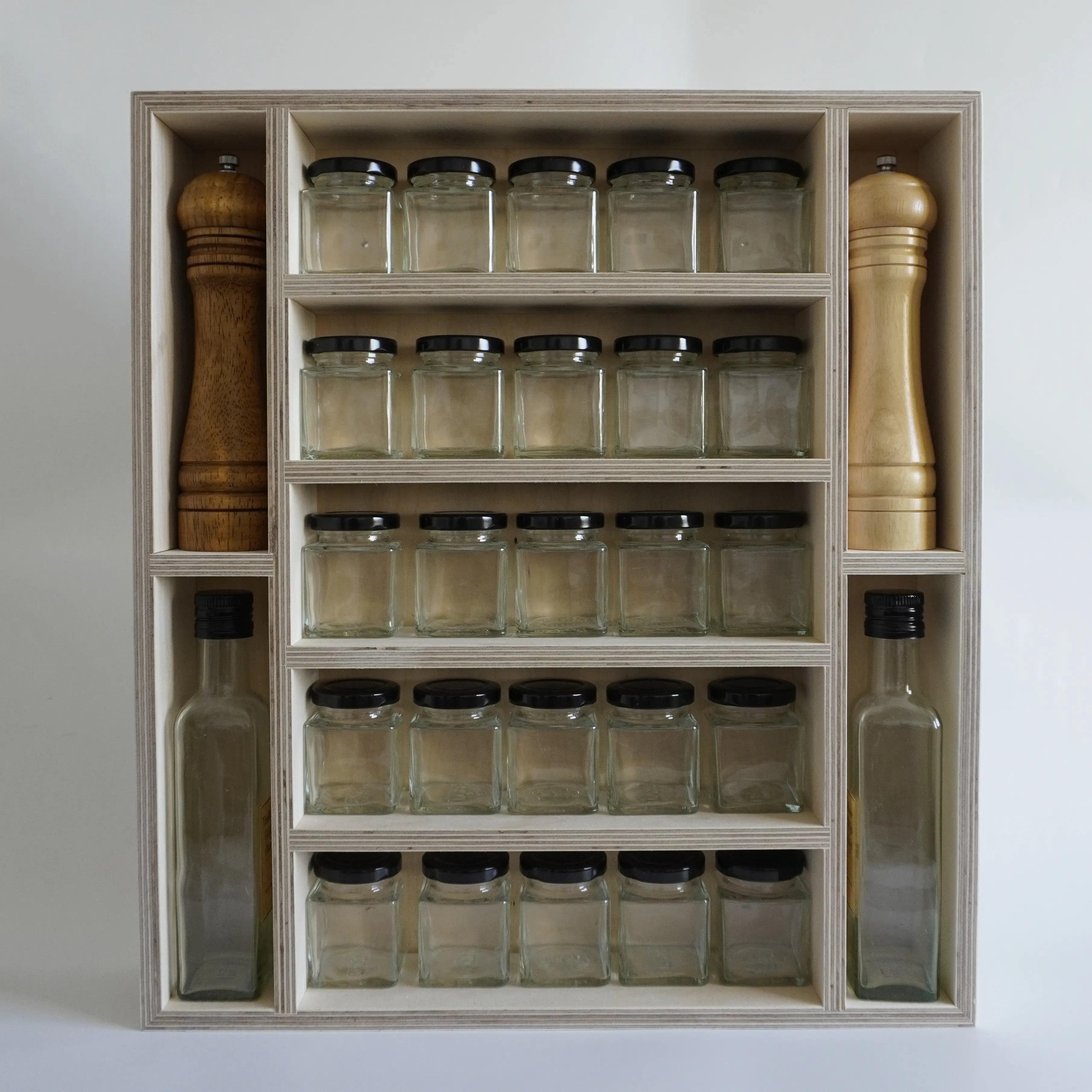 Natur Gewürzregal (25 Gläser und Salz- & Pfefferset)