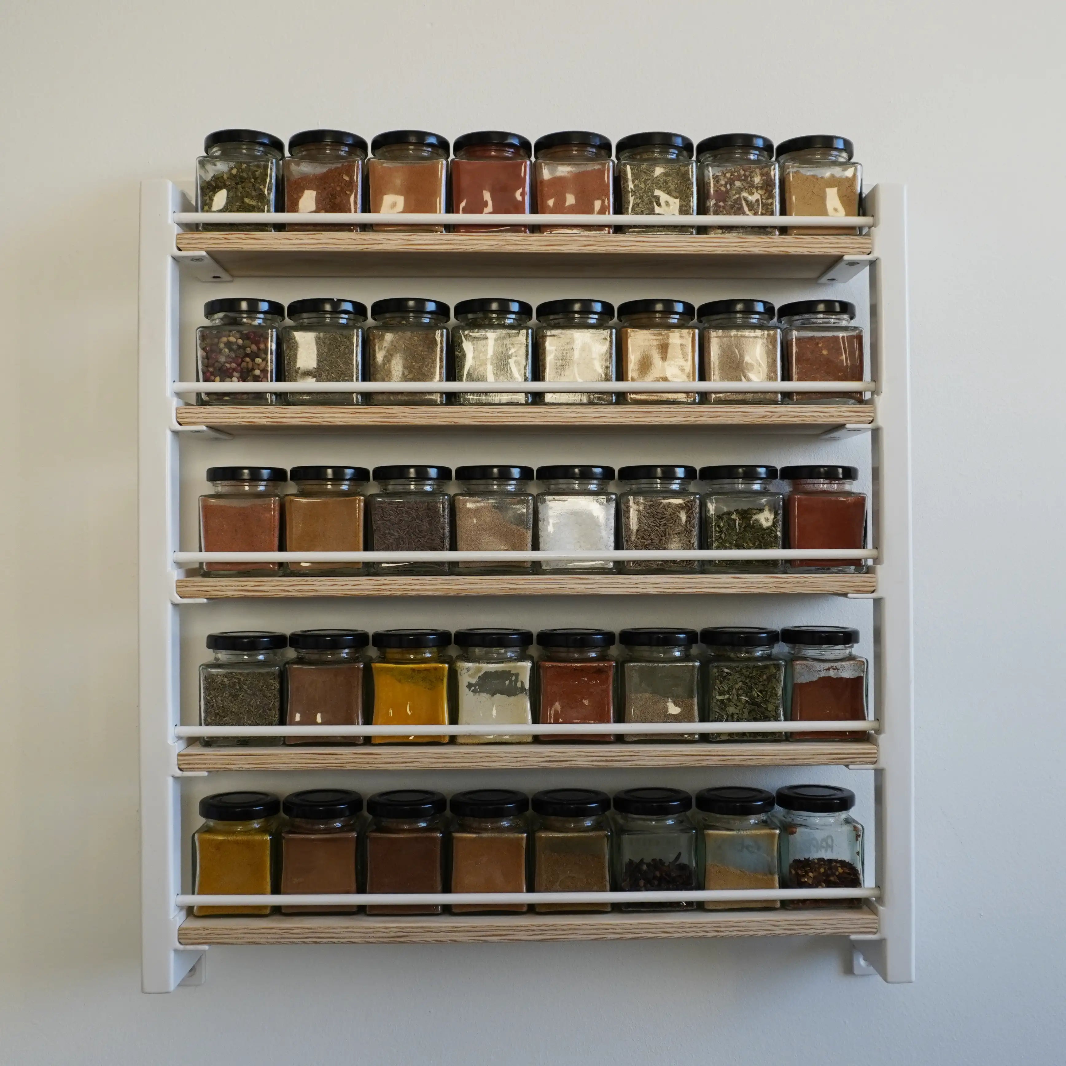 Stahl- und Holz-Gewürzregal (Weiß - 40 Gläser)